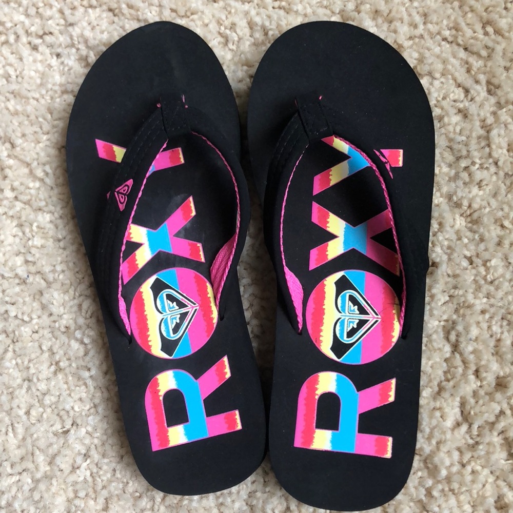 Roxy flip flops